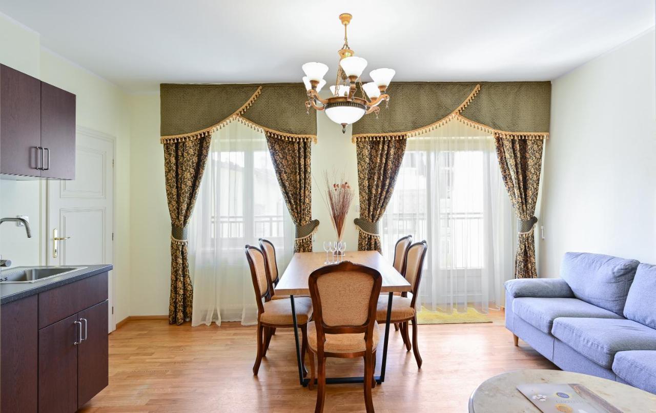 Residence Romanza Mariánské Lázně Esterno foto