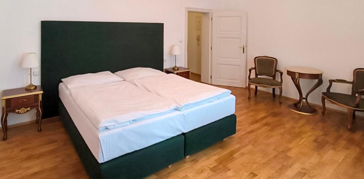 Residence Romanza Mariánské Lázně Esterno foto